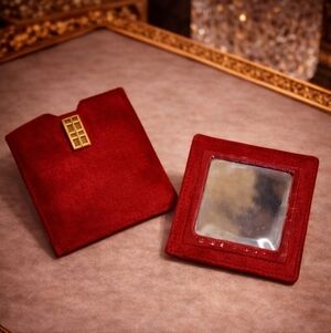 ELIZABETH ARDEN VINTAGE 1980s Red Faux Suede Travel MIRROR Compact Pouch NEW